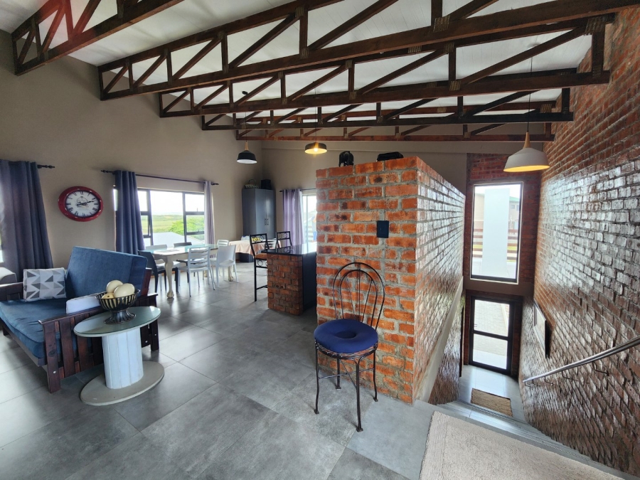 3 Bedroom Property for Sale in Paradise Beach Eastern Cape